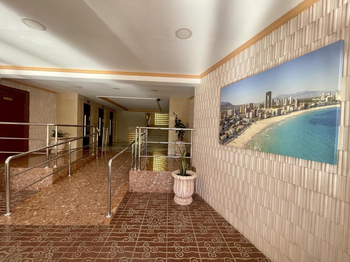 Pintor Solana Poniente Beach Benidorm Esterno foto